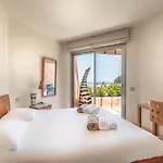 Hébergement de vacances Romen 2-2 Penthouse Sea View & Jacuzzi 2b Palm-mar